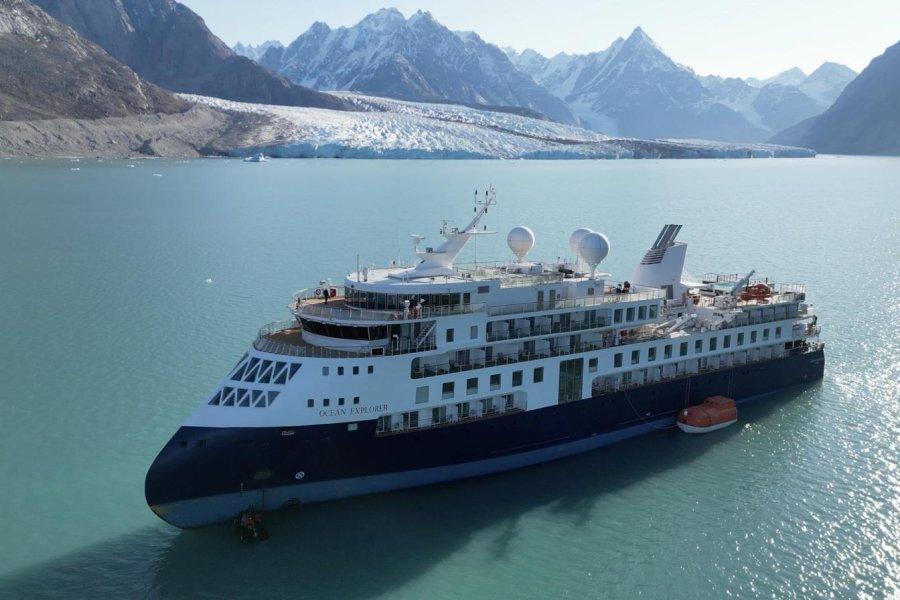 Cruise ship carrying 206 passengers pulled free from Greenland coast