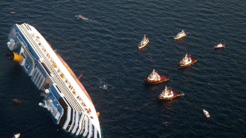 Disaster at sea: Luxury cruise turns into nightmare | CNN