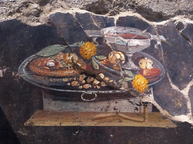 Pompeii: a still life discovered by the new excavations of Regio IX - Pompeii Sites