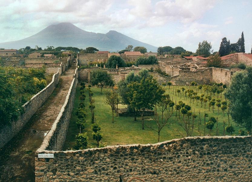 Pompeii Gardens